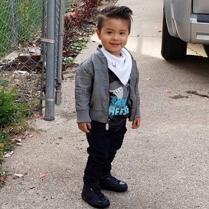 Meet your Posher, Selene